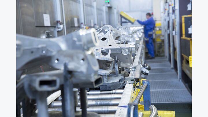 Benteler 
Automobilzulieferer
