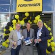 Helmut Stuphann, Country Sales Manager der Robert Bosch AG und die Forstinger Geschäftsführer Rudolf Bayer und Harald Chromy (l.)