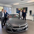 Unterberger Automobile mit den Geschäftsführern Gerald Unterberger, Josef Gruber und Dieter Unterberger übernimmt mit Anfang 2025 das BMW-Autohaus von Manfred Netzer in Landeck. Dieser bleibt als Betriebsleiter gleich wie alle weiteren Mitarbeiterinnen und Mitarbeiter an Bord﻿.