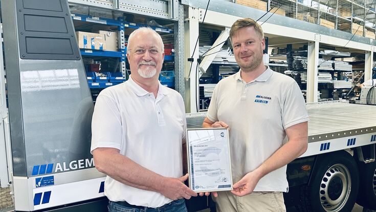 © ALGEMA (v.r.) Technical Chief Officer Dipl.-Ing. Univ. Torsten Leuthner und Dipl.-Ing. (FH) Florian Deschner von der Homologation