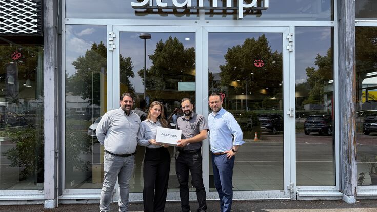 Das Autohaus Stumpf in Heppenheim beherrscht jetzt Servicearbeiten an nahezu jeder Marken. Der Schlüssel: Mit ALLDATA Repair arbeiten die Techniker mit originalen Herstellerdaten und bieten so Service auf dem Niveau einer Vertragswerkstatt.