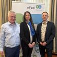 (v.l.): Von der eFuel Alliance Österreich Generalsekretär Stephan Schwarzer, Dora Szalay und Wirtschaftsanalyst Günther Oswald im Rahmen der Präsentation der Studie im Restaurant Wiener Wirtschaft