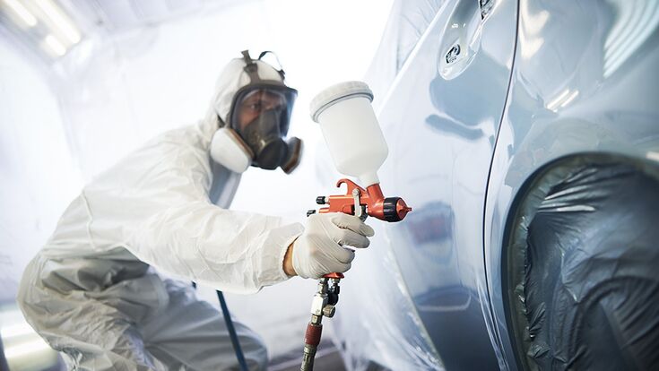 Axalta Coating Systems stellt Standox Standofleet HS Pro Topcoat für den Nutzfahrzeug- und Industriemarkt in Europa für Reparaturlackprofis vor.