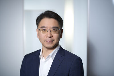 Dr. Xiangbin Chen wird zum 1. Januar 2027 Nachfolger von Dr. Yilin Zhang, Regional CEO Greater China