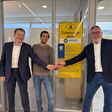 Ing. Mag. Johannes Luger, MBA, Geschäftsführer Autohaus Slawitscheck; Stefan Küllinger, Mitarbeiter in der Zulassungsstelle; Thomas Kogler, Leiter Kfz-Zulassung, GARANTA Versicherungs-AG Österreich.