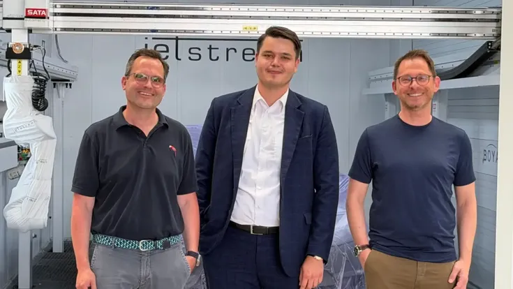 v.l.n.r:  Hendrik Franke, Managing Director BASF Coatings Germany, David Rau, Sata Automatisierung und Tobias Brefeld, Ceo Aribos Group