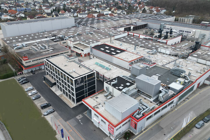 Banner setzt auf Wachstum und treibt die Transformation mit Millioneninvestitionen voran